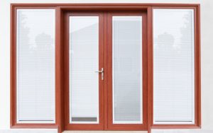 sử dụng phào chỉ để nẹp khung cửa